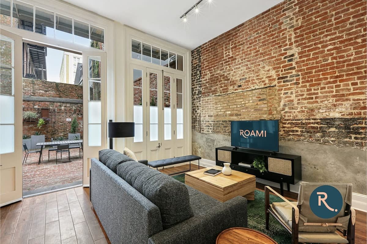 Roami at Factors Row | Near Bourbon St. |2 Bedroom