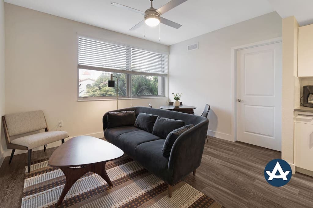 Sextant | Biscayne Townhome #1005 | Pool + Gym | 10 mins to South Beach