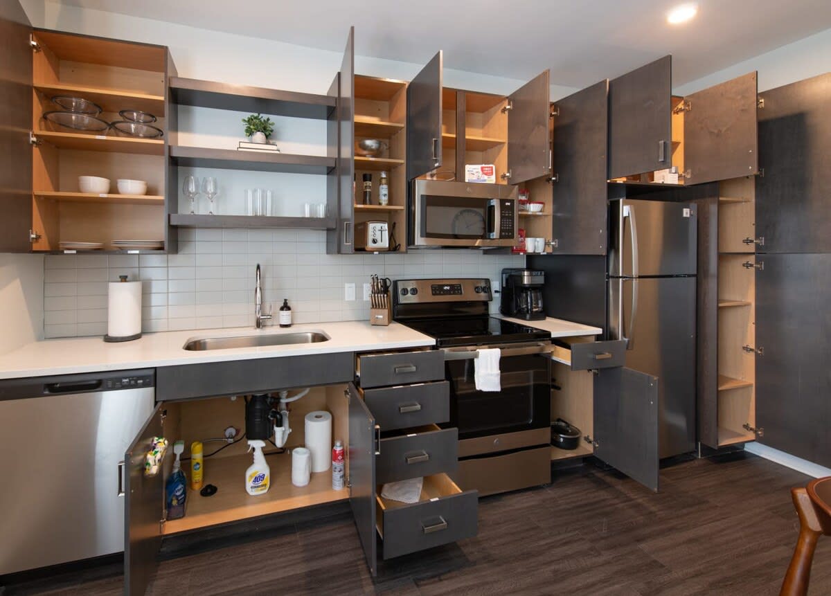 CozySuites: Downtown Cincinnati's Premier 1BR