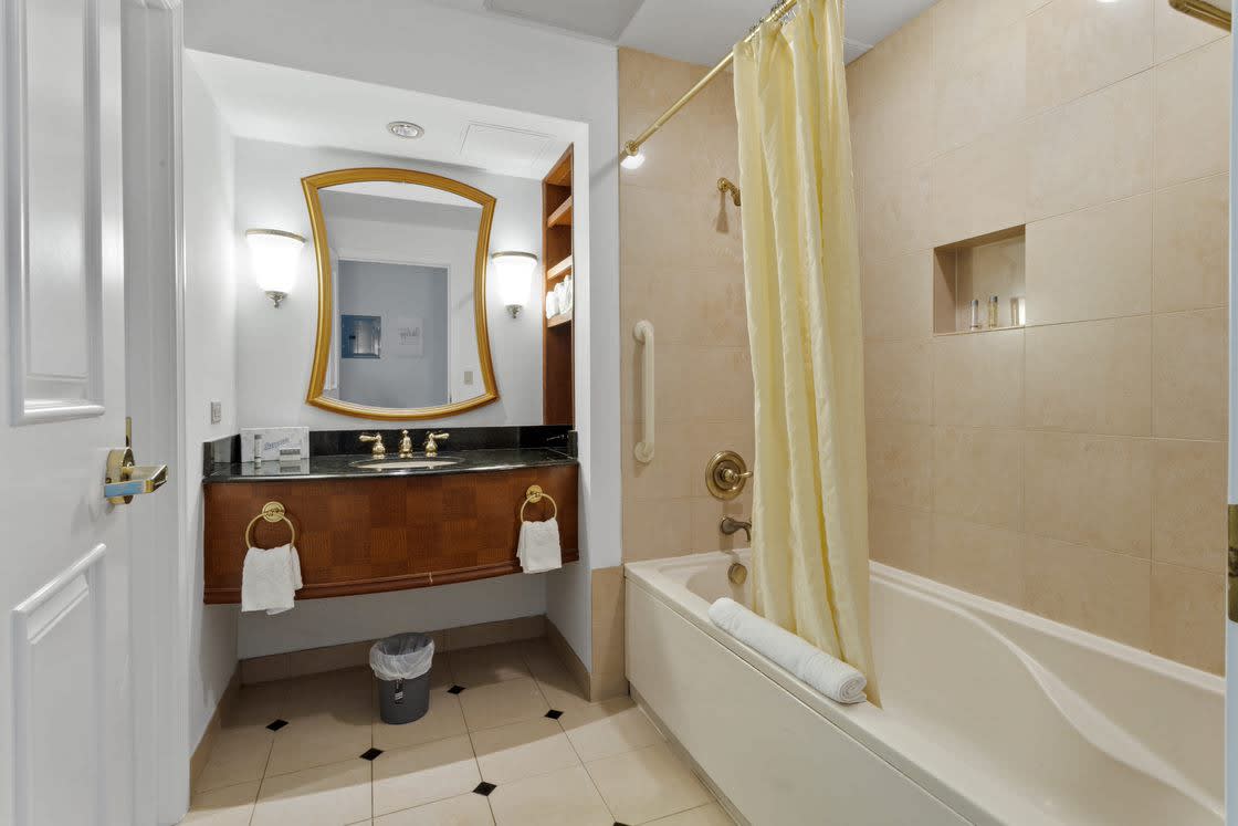 Boardwalk CozySuites Condo w/kitchen! 40