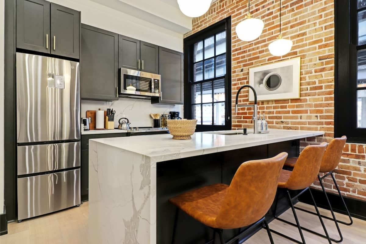 Roami at The Lola | Convention Center | 1 Bedroom