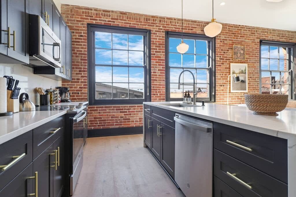 Roami at The Lola | Near Bourbon St. | 3 Bedroom