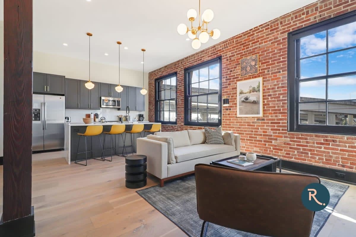 Roami at The Lola | Near Bourbon St. | 3 Bedroom