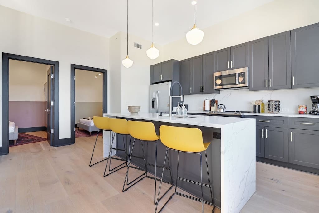 Roami at The Lola | Near Bourbon St. | 3 Bedroom