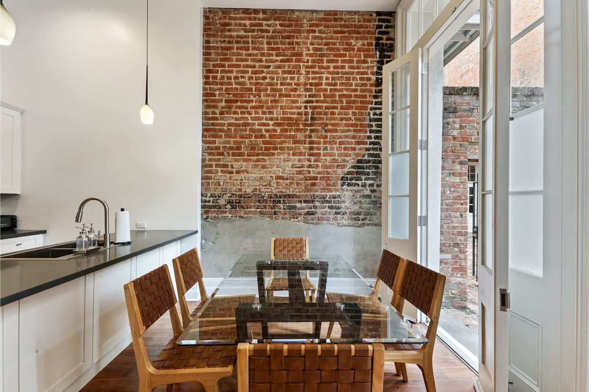 Roami at Factors Row | Near Bourbon St. |2 Bedroom