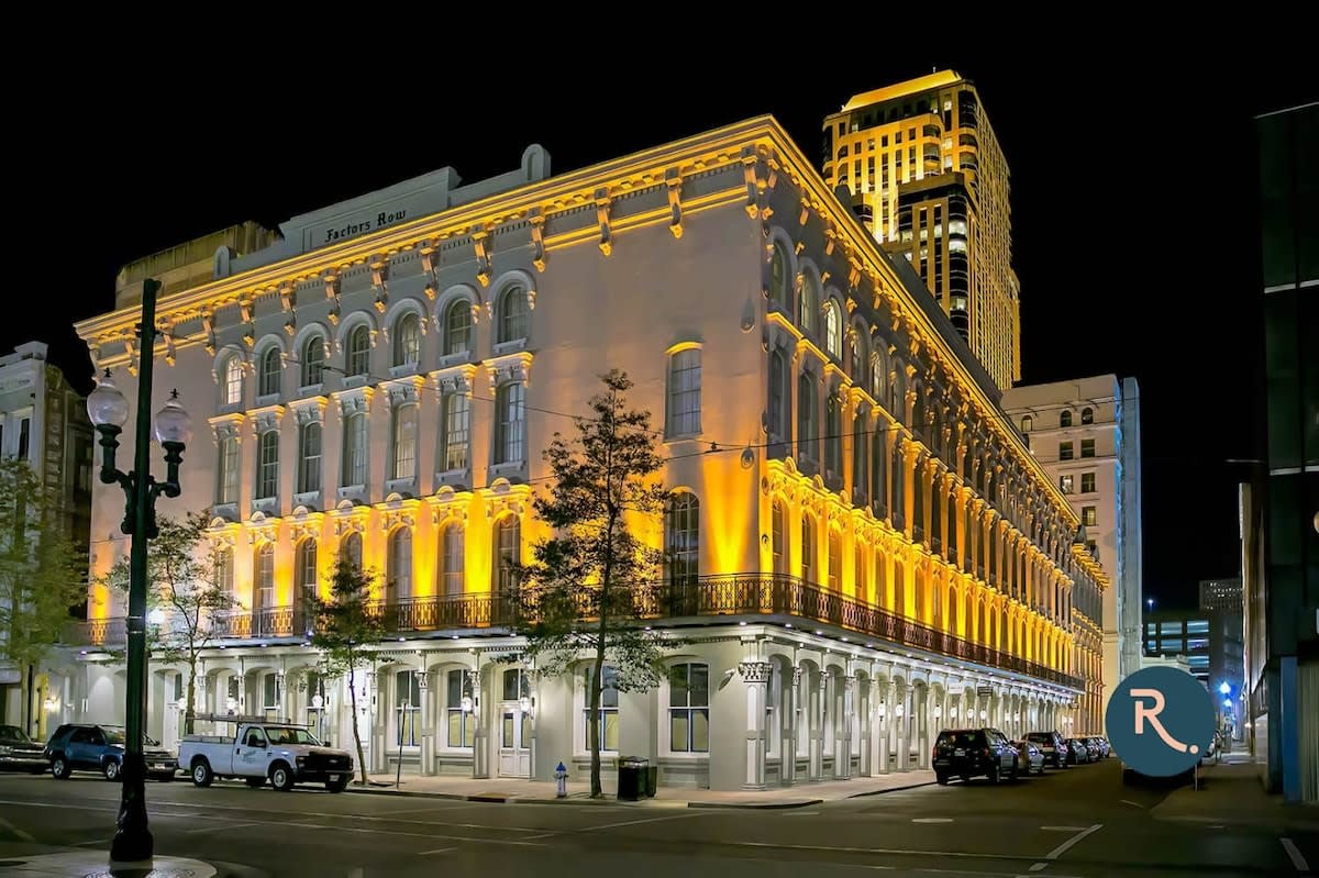 Roami at Factors Row | Near Superdome | 2 Bedroom