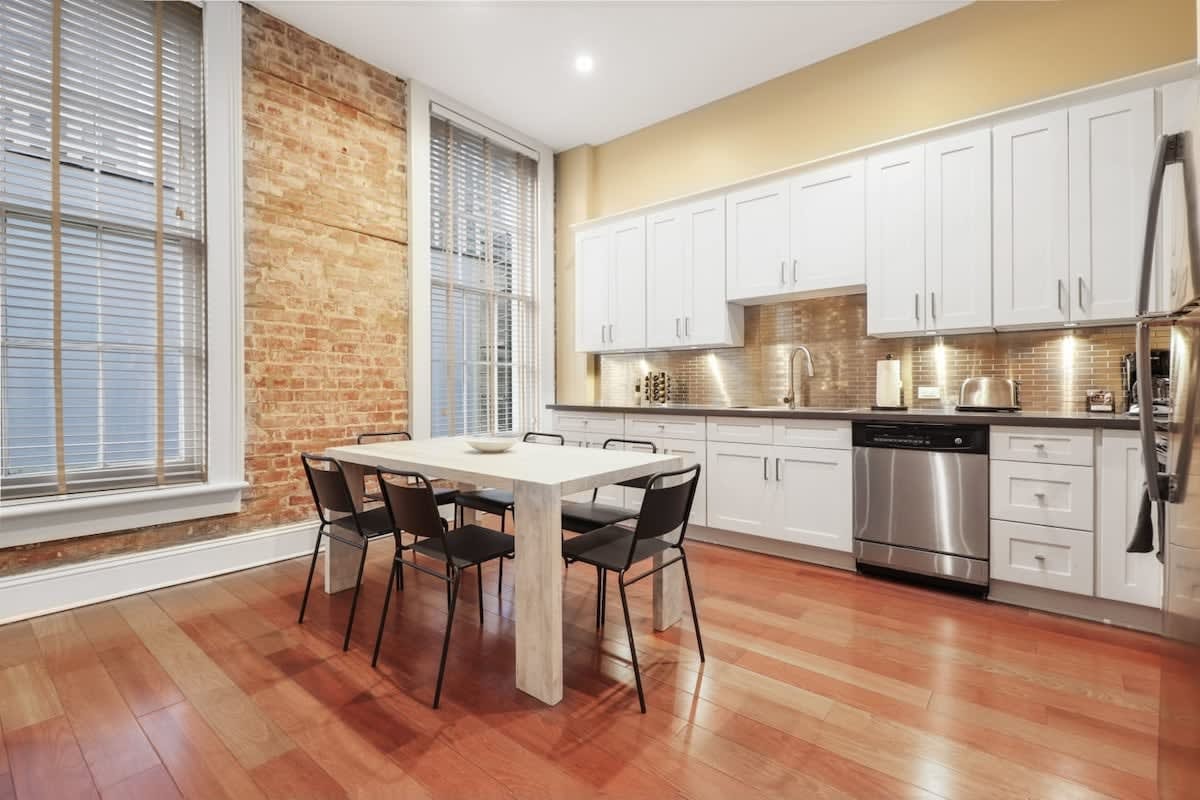 Roami at Factors Row | Courtyard |3 Bed Combo Apt.