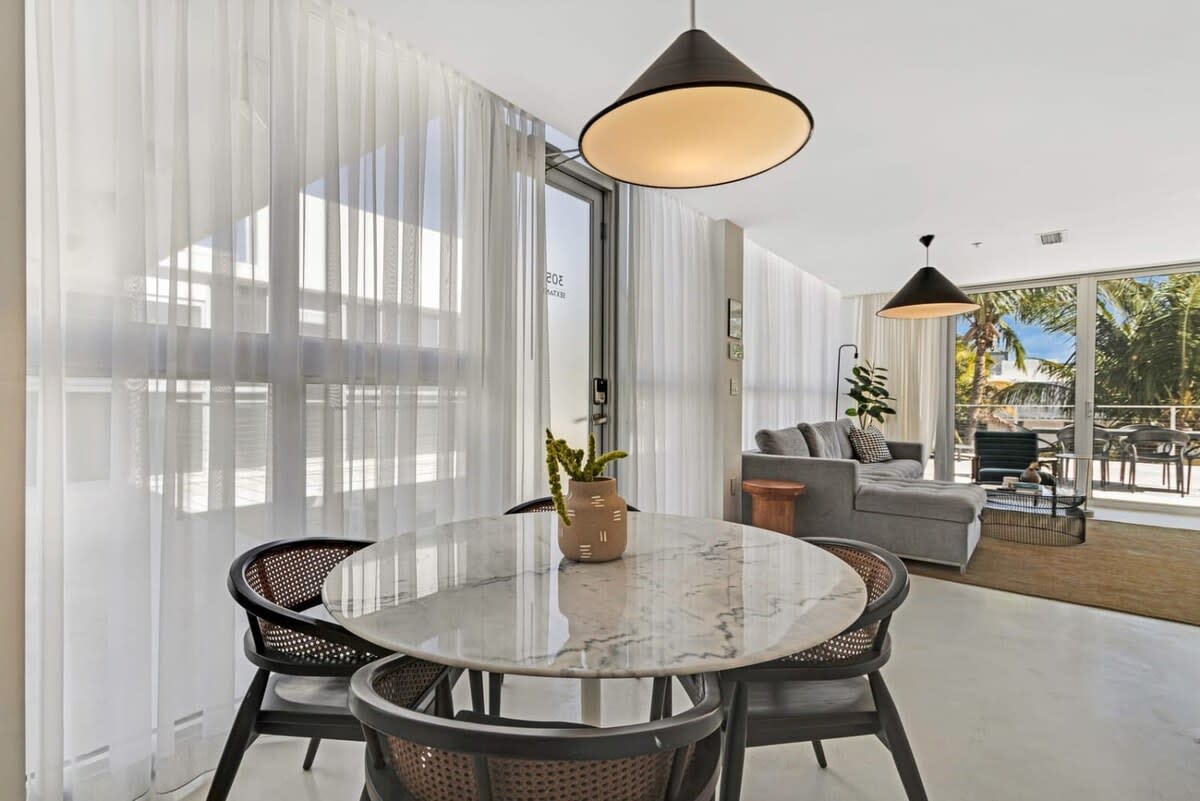 Roami at 250 Collins | Rooftop Pool | Next to Beach