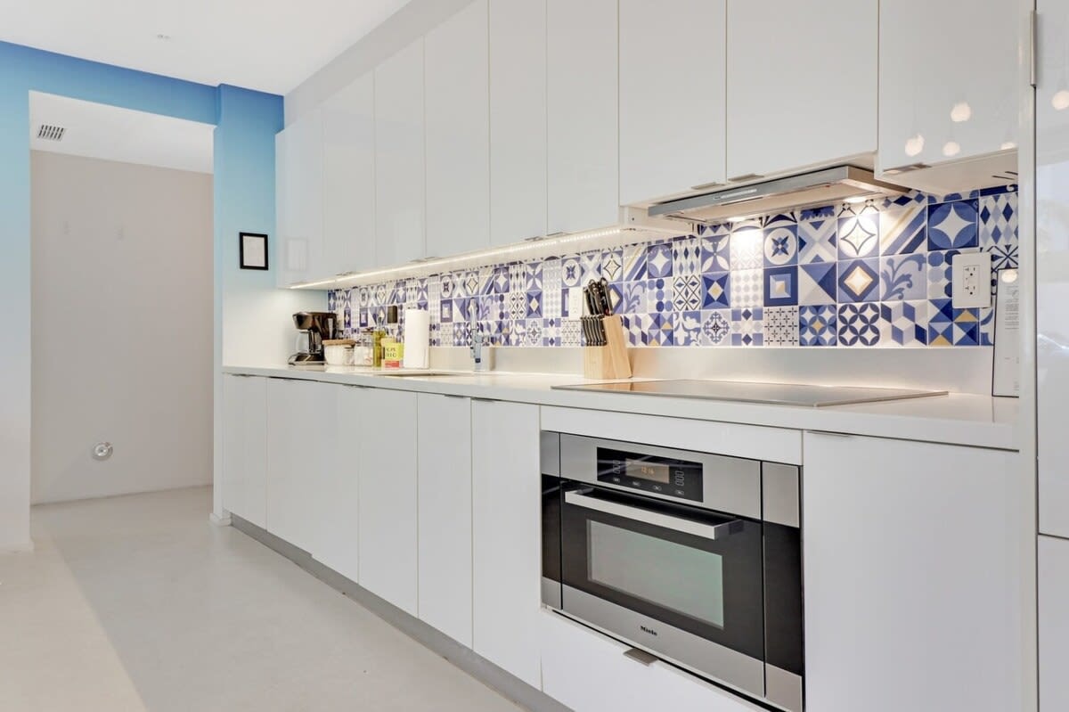 Roami at 250 Collins | Rooftop Pool | 3 Bedroom