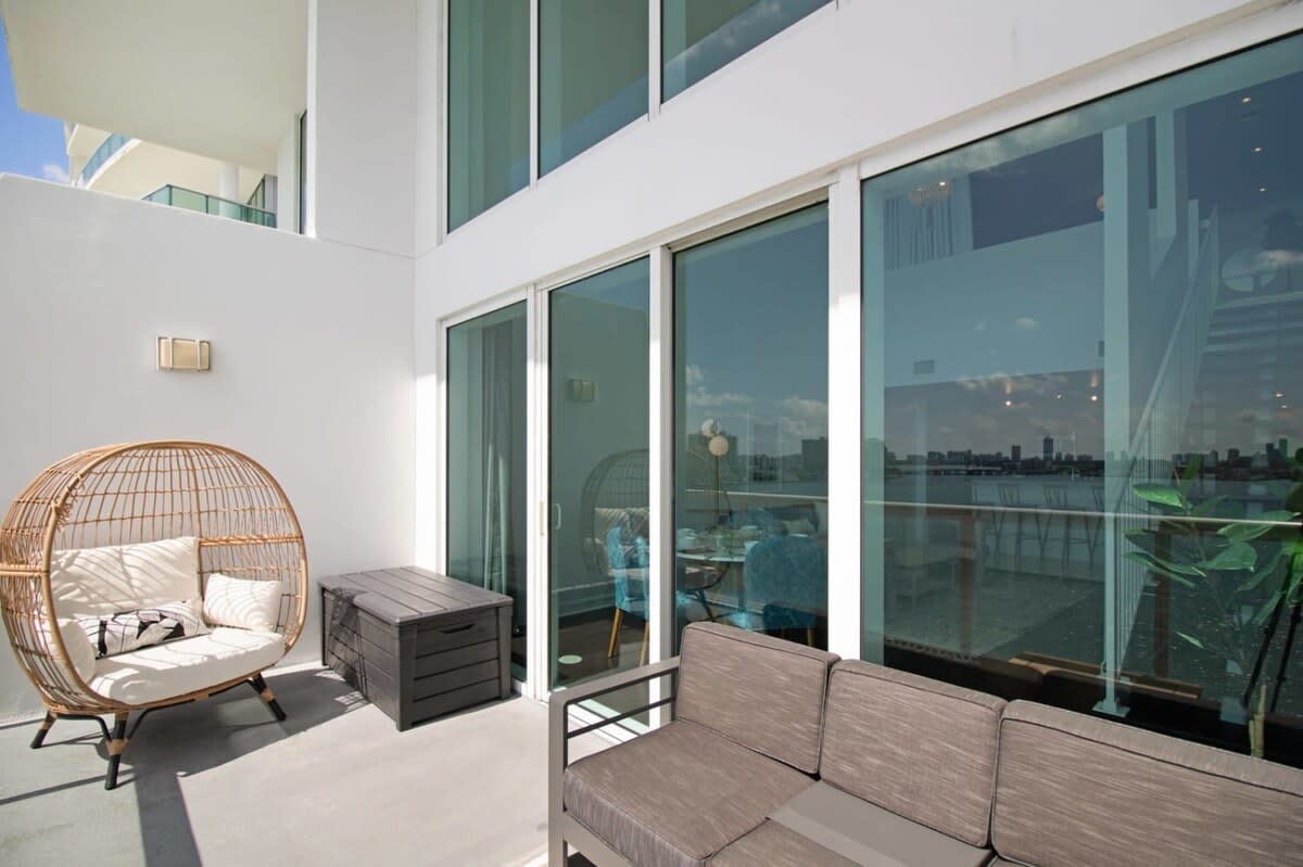 Roami at The Current | Group Friendly |4 Bed Combo