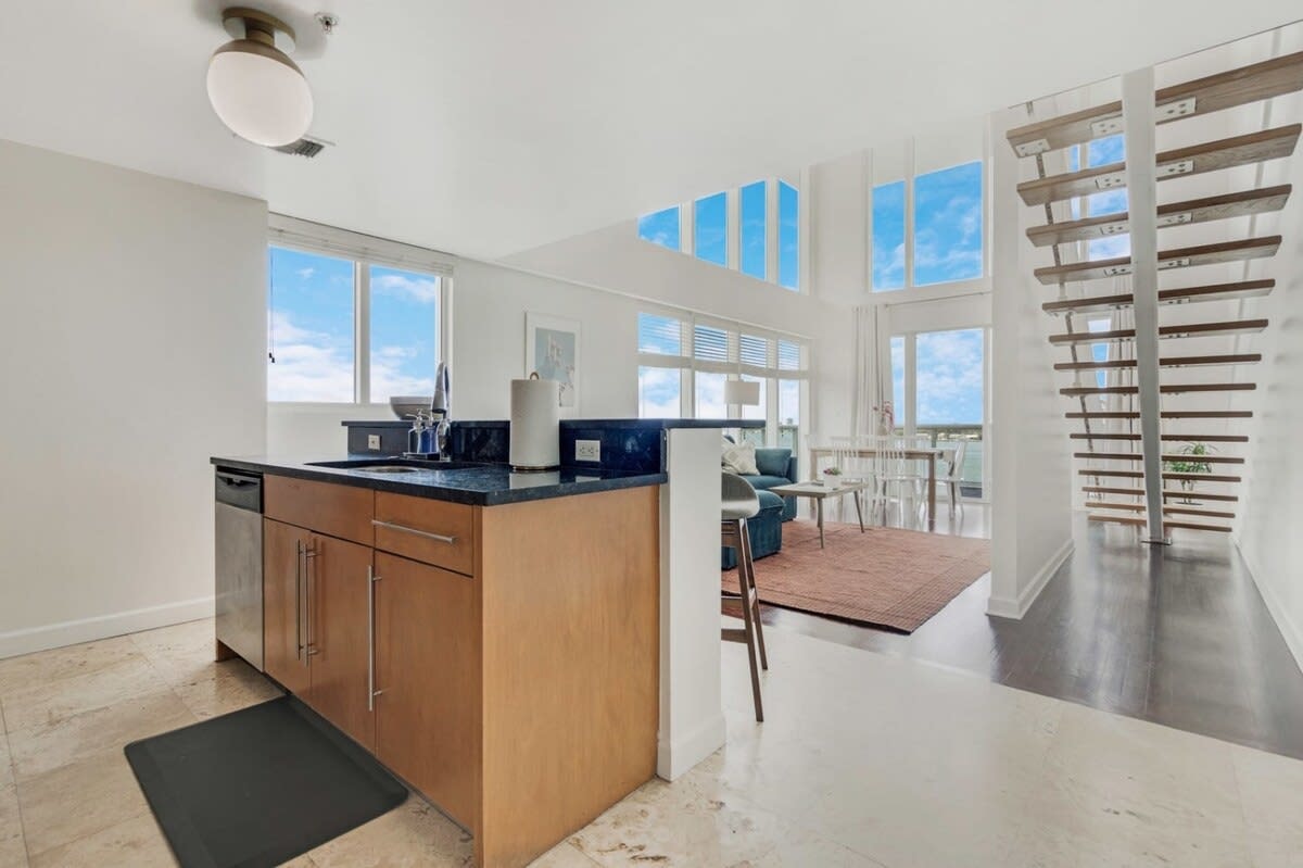 Roami at The Current | Group Friendly |4 Bed Combo