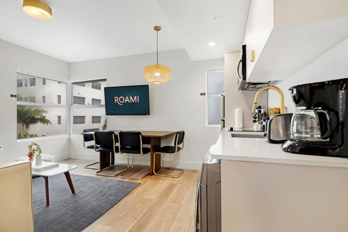 Roami at The Carmela | Group Friendly | 4 Bedroom