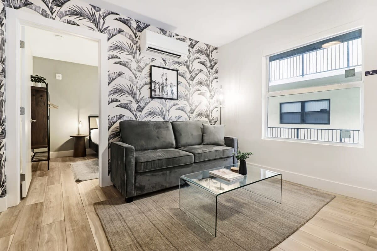 Roami at The Carmela | 1 Block to the Beach |1 Bed