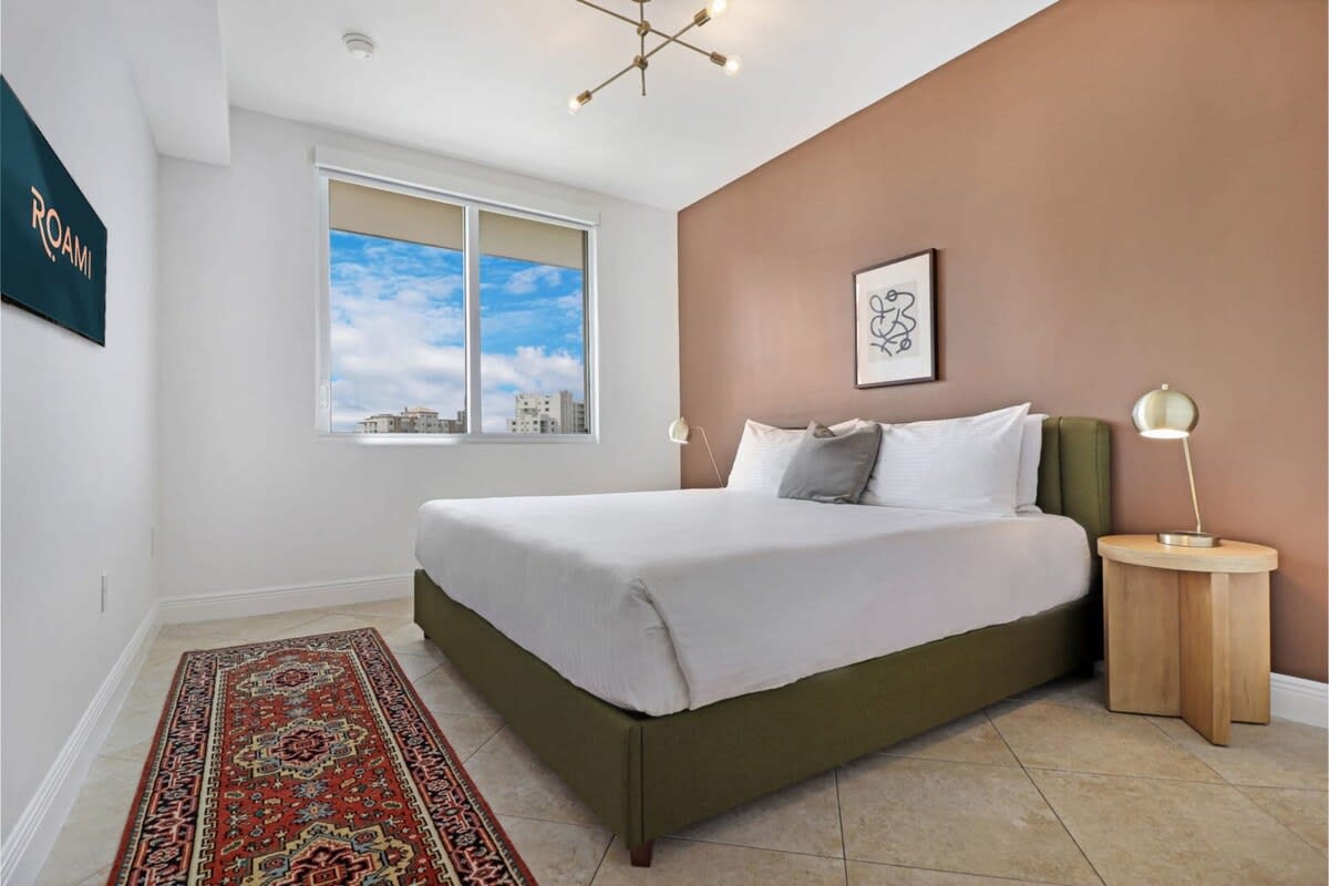 Roami at Sunny Isles | Rooftop Pool | 3 Bedroom