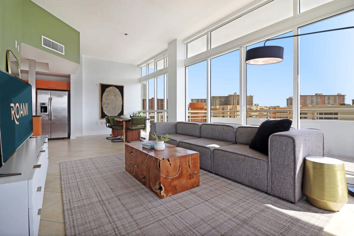 Roami at Sunny Isles | Rooftop Pool | 3 Bedroom