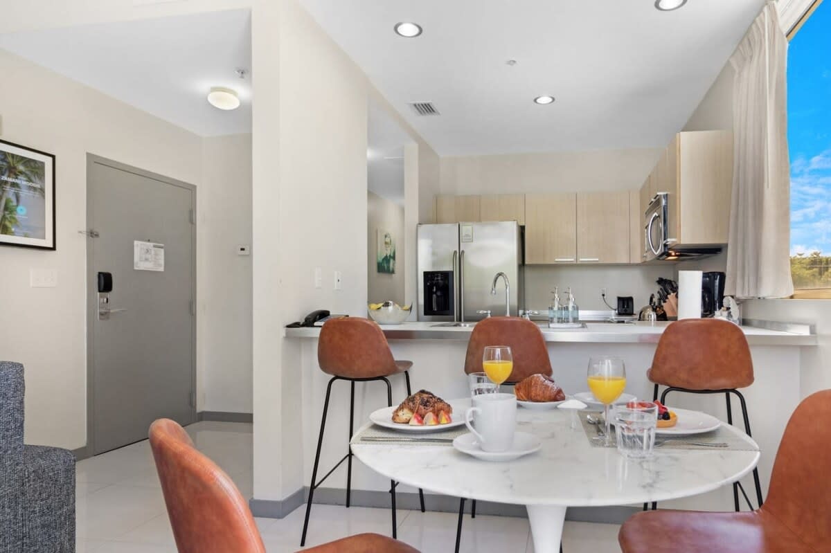 Roami at Habitat Brickell | Pool + Balcony | 1 Bed